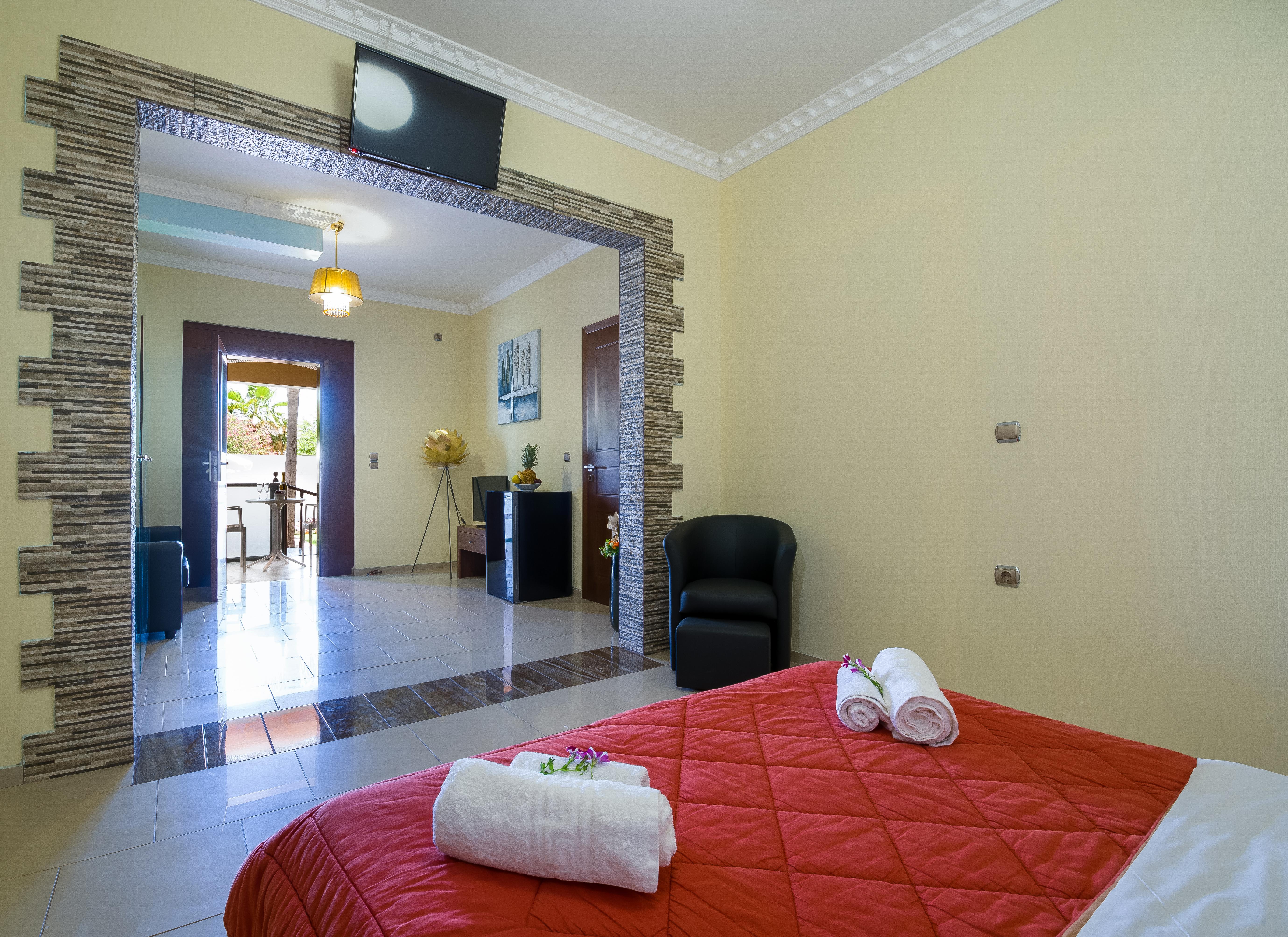 Paradice Hotel Luxury Suites-Near Zorbas Beach-Free Breakfast Sztavrósz Kültér fotó